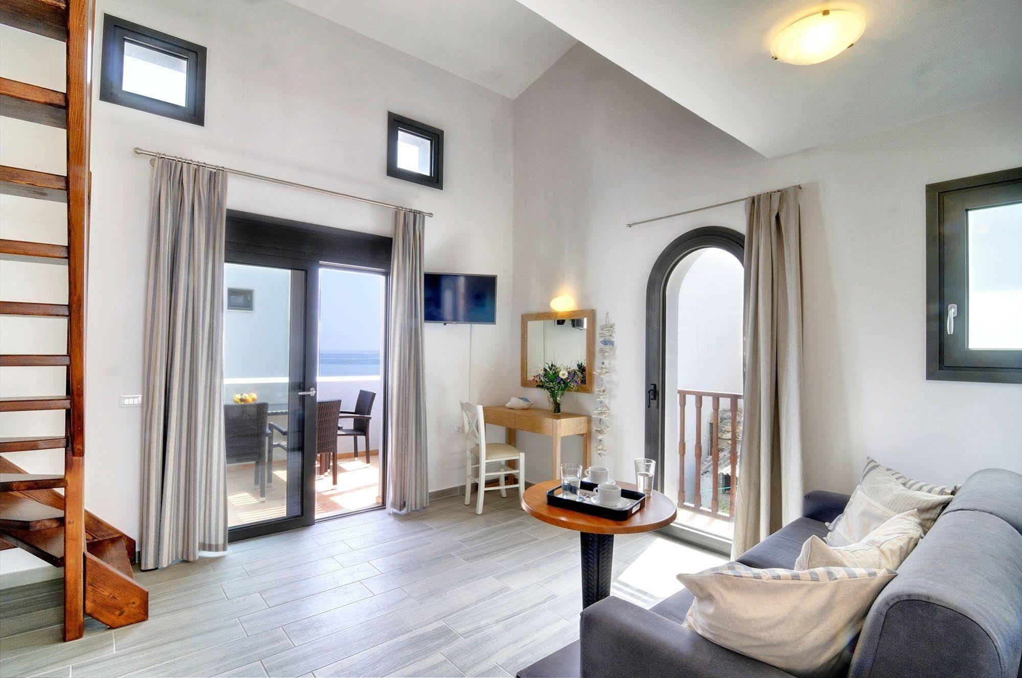 Myrtos Mare Suites Exterior photo