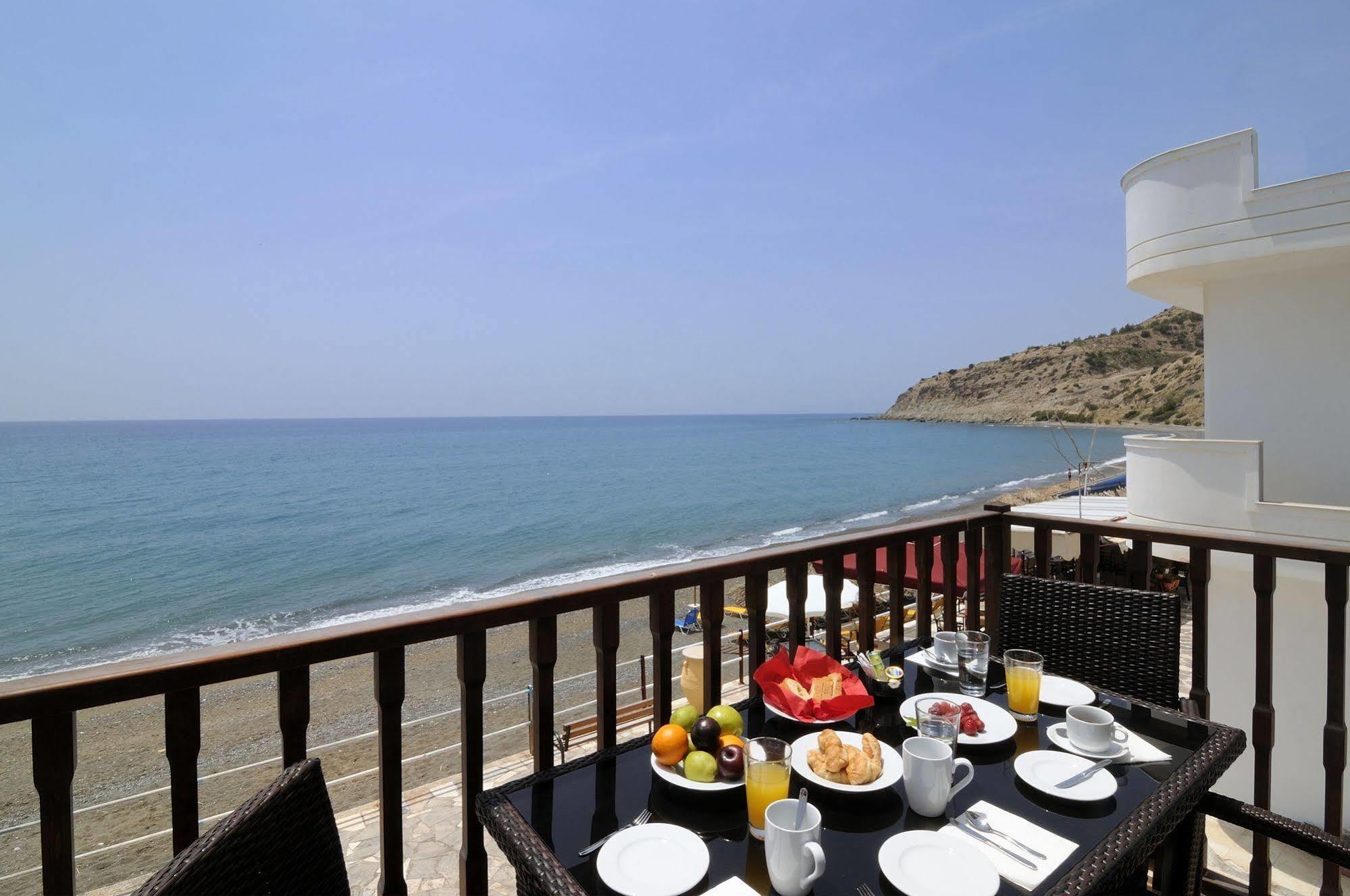 Myrtos Mare Suites Exterior photo