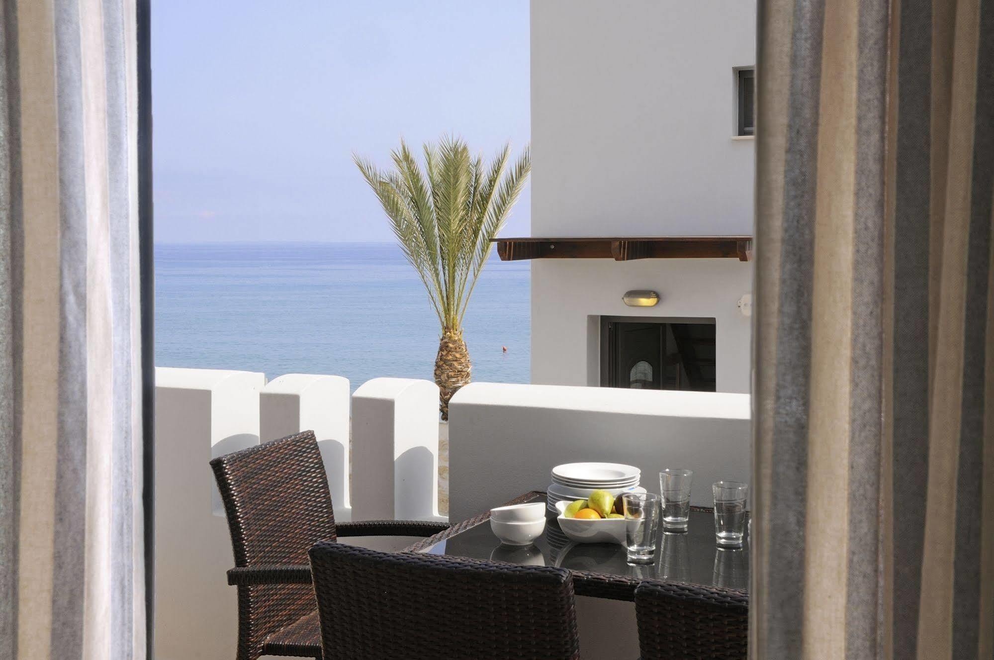 Myrtos Mare Suites Exterior photo